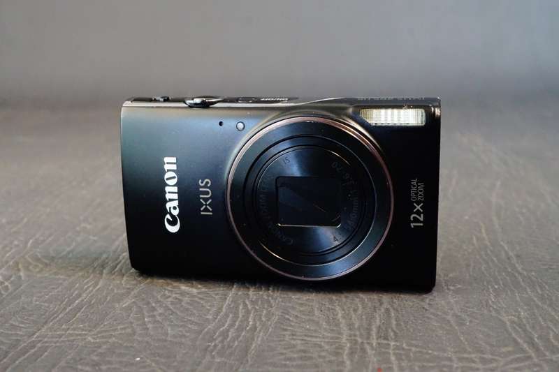 Canon IXUS 285 HS / ELPH 360 20.2MP Full HD 12X Optical Zoom Digital Camera **Great Condition**