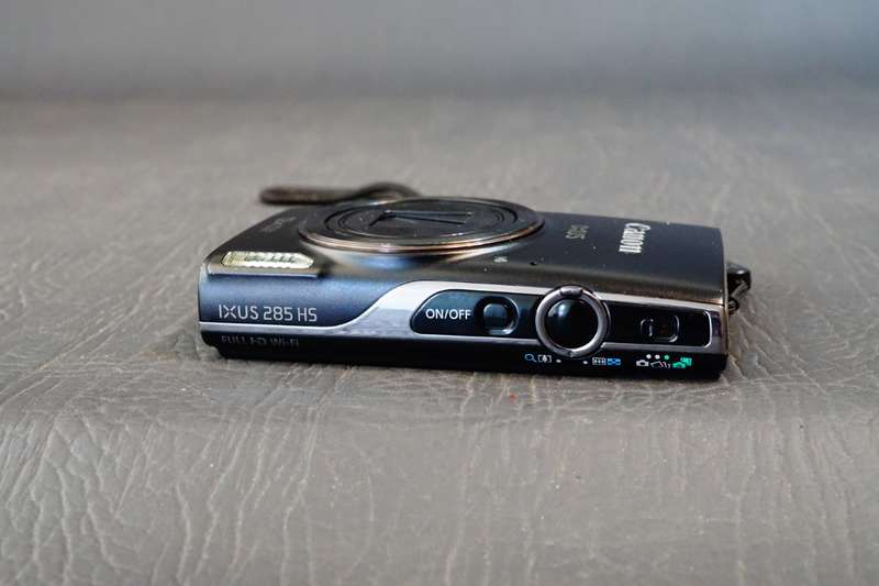 Canon IXUS 285 HS / ELPH 360 20.2MP Full HD 12X Optical Zoom Digital Camera **Great Condition**