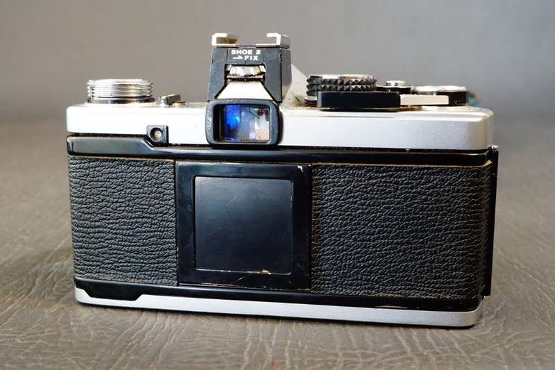 Olympus OM2 35mm SLR Camera with Olympus Zuiko 50mm F1.8 Lens  **Great Condition**