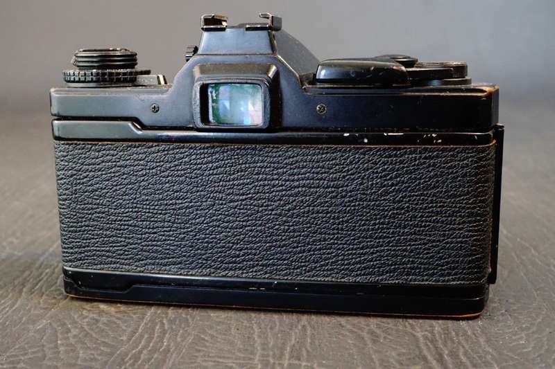 Olympus OM4 35mm SLR Camera with Olympus Zuiko 50mm F1.8 Lens  **Good Condition**