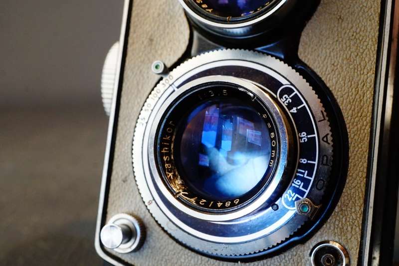 **RARE Grey** Yashica-A 6x6 TLR with Yashikor 80mm F3.5 Lens 120 Roll Film Camera **Great Condition*