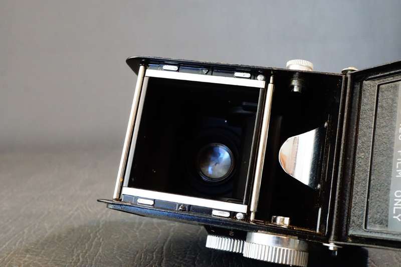 **RARE Grey** Yashica-A 6x6 TLR with Yashikor 80mm F3.5 Lens 120 Roll Film Camera **Great Condition*