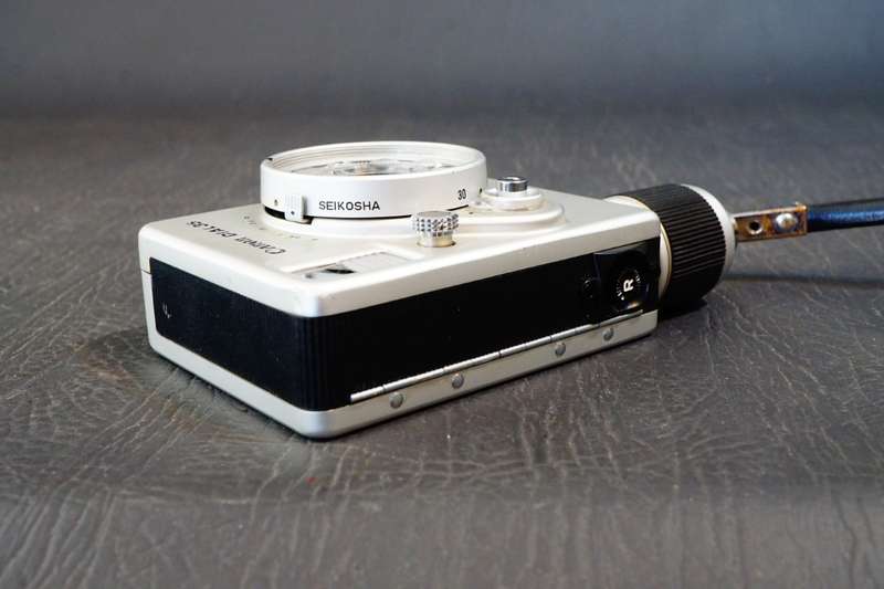 **Half Frame** Canon Dial 35 Half Frame 35mm Film Camera **Excellent Condition**