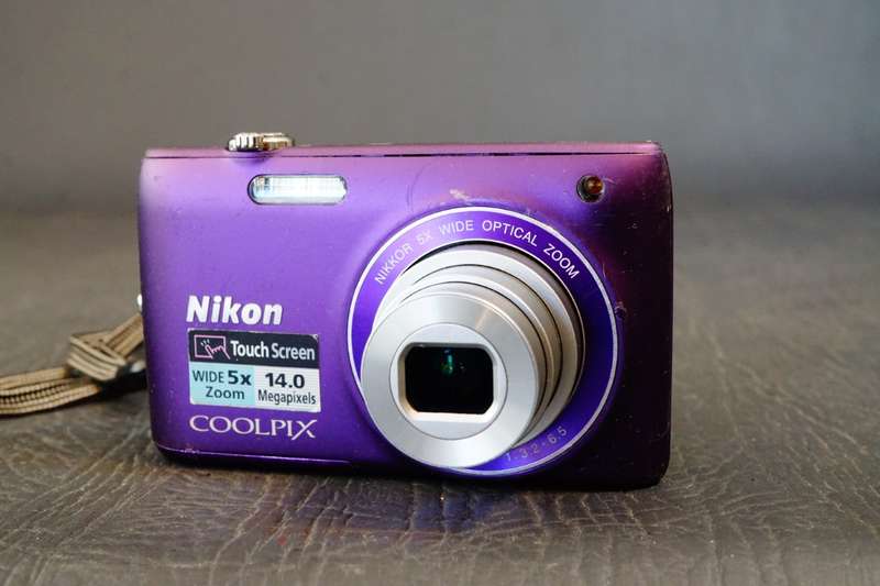 Nikon Coolpix S4150 14MP Compact Digital Camera with Touch Screen Purple **Great Condition**
