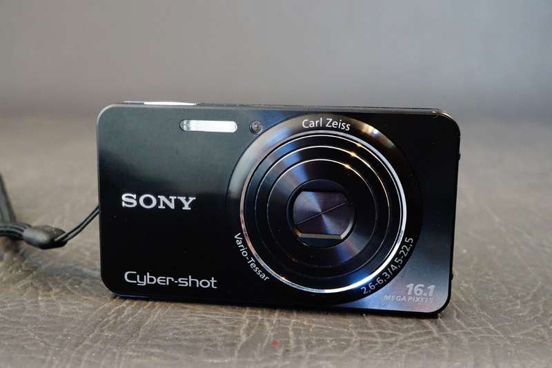 Sony Cyber-Shot DSC-W570 16.1MP Digital Camera **Great Condition**