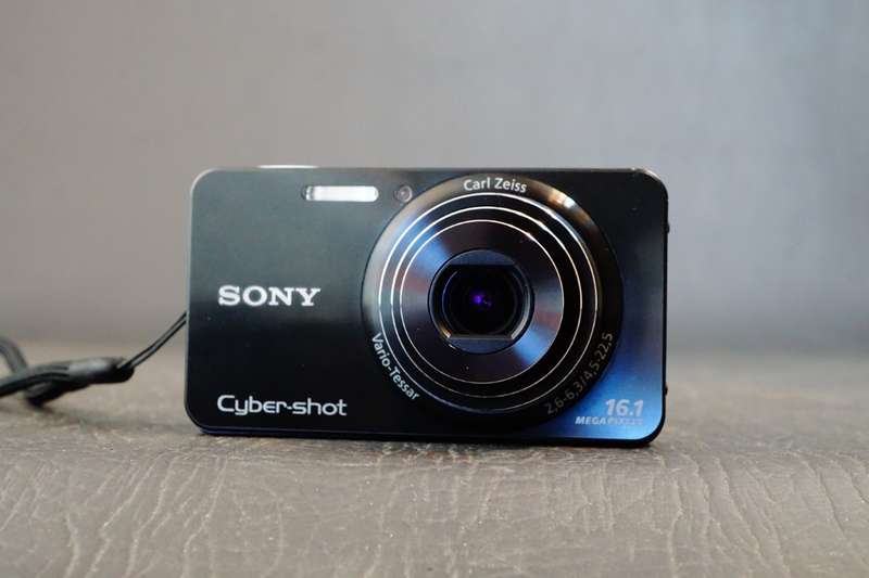 Sony Cyber-Shot DSC-W570 16.1MP Digital Camera **Great Condition**