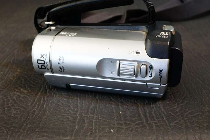 Sony Handycam DCR-SX40E Camcorder Digital Video Camera Recorder **Great Condition**