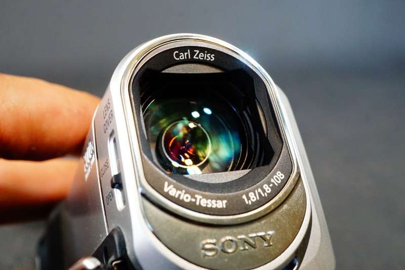 Sony Handycam DCR-SX40E Camcorder Digital Video Camera Recorder **Great Condition**
