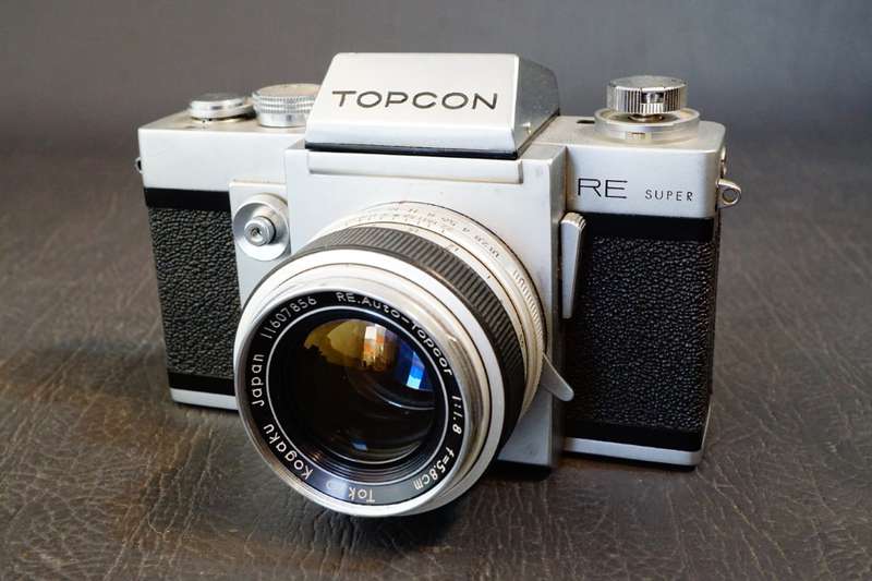 Topcon RE Super  35mm SLR Camera with Topcor 58mm F1.8 Lens  **Good Condition**