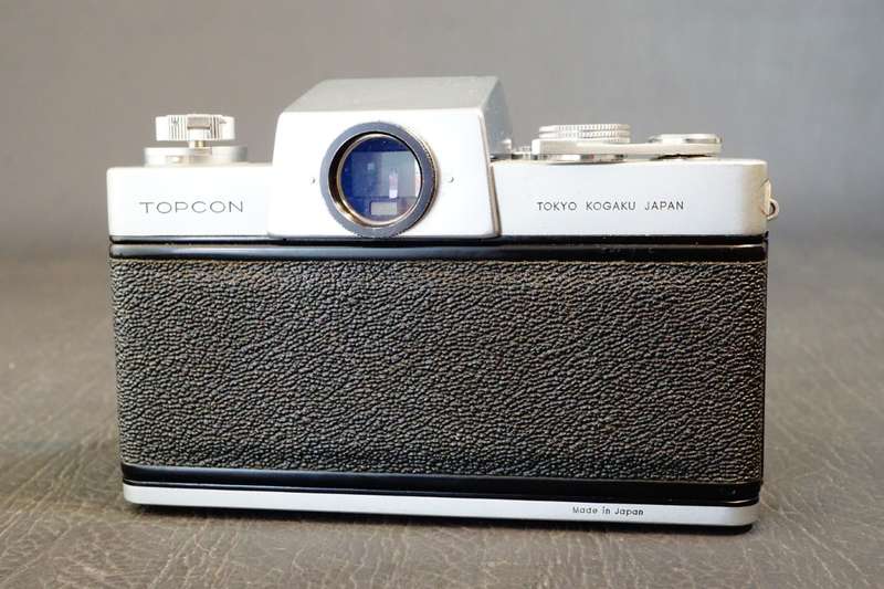 Topcon RE Super  35mm SLR Camera with Topcor 58mm F1.8 Lens  **Good Condition**