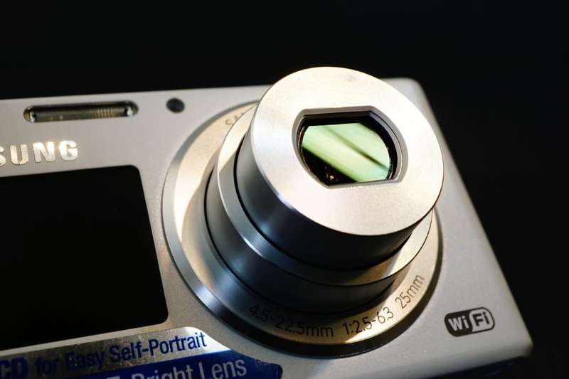 Samsung DV150F digital camera 16.2MP 5x optical zoom dual LCD screen with box