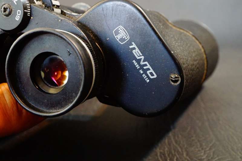 TENTO 20x60 20 X 60  62m / 1000m Russian made Binoculars  **Good Condition**