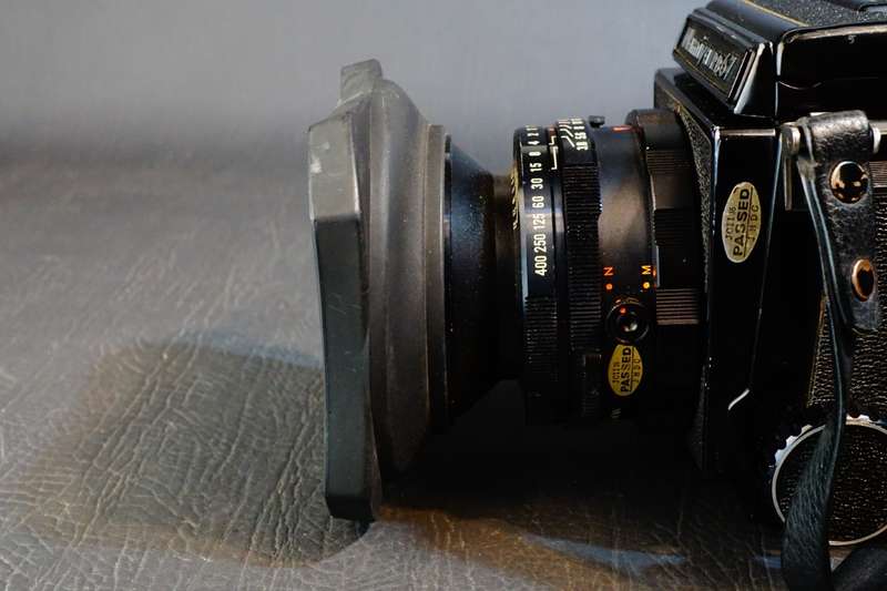 Mamiya RB67 Professional 6x7 120 Film Camera with Sekor 90mm F3.8 Lens and Hood **Great Condition**