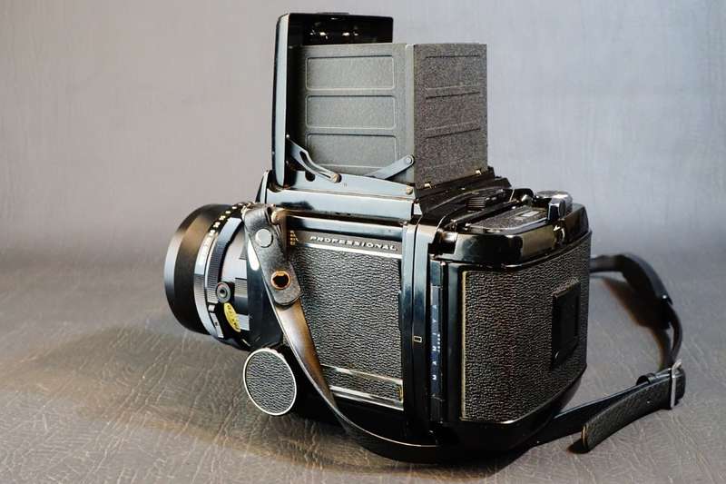 Mamiya RB67 Professional 6x7 120 Film Camera with Sekor 90mm F3.8 Lens and Hood **Great Condition**