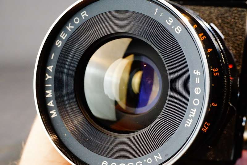 Mamiya RB67 Professional 6x7 120 Film Camera with Sekor 90mm F3.8 Lens and Hood **Great Condition**