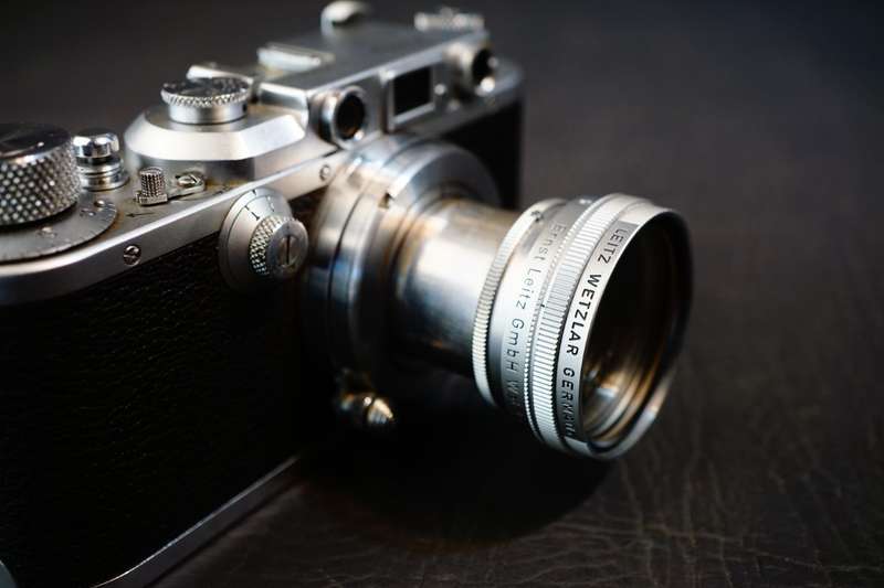Leica IIIA (model G) Rangefinder Film Camera with Leica Summar 50mm F2 Lens **Great Condition**