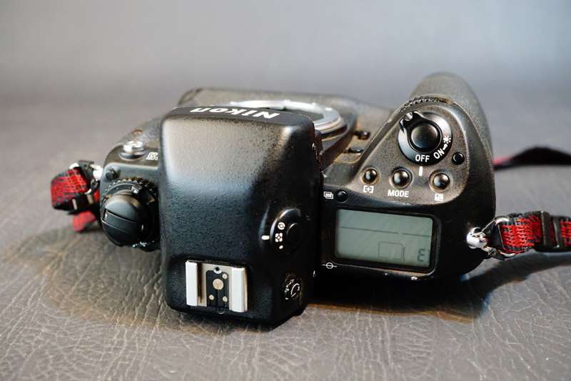 Nikon F5 Pro Level 35mm SLR Film Camera Body **Great Condition**