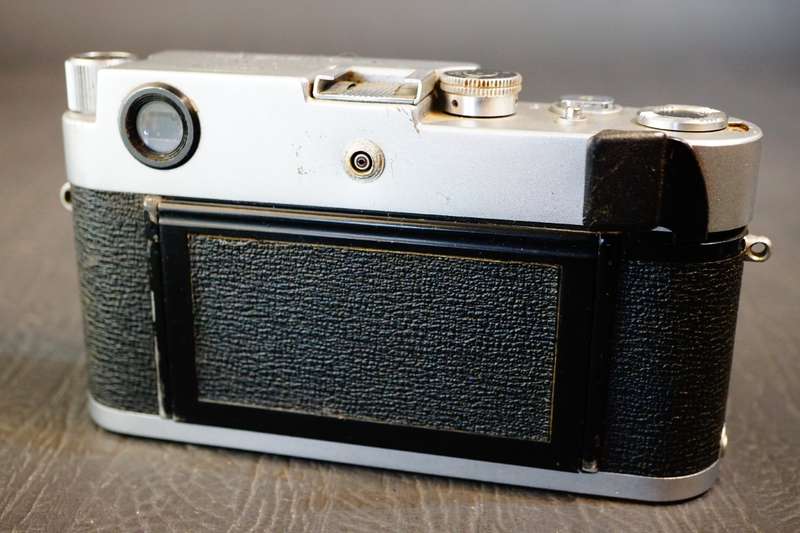 Yashica YF Nicca 35mm Rangefinder Film Camera with Yashinon 5cm F1.8 Lens **Great Condition**