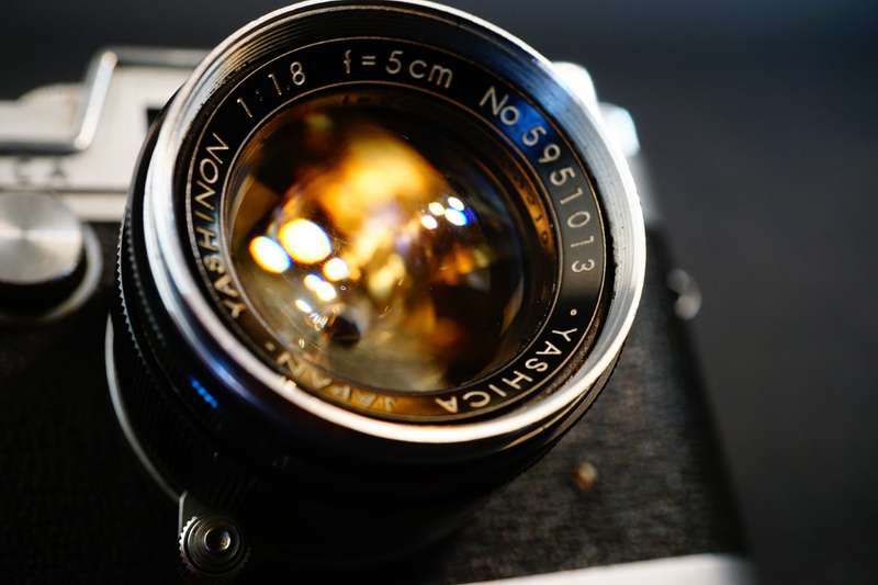 Yashica YF Nicca 35mm Rangefinder Film Camera with Yashinon 5cm F1.8 Lens **Great Condition**