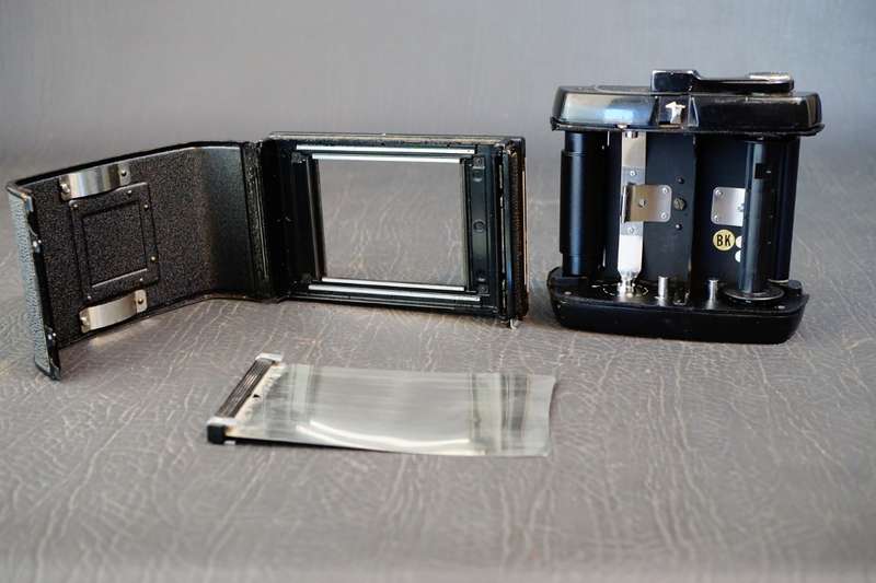 Mamiya RB67 Pro 6x7 220 Roll Film Back Holder **Great Condition**