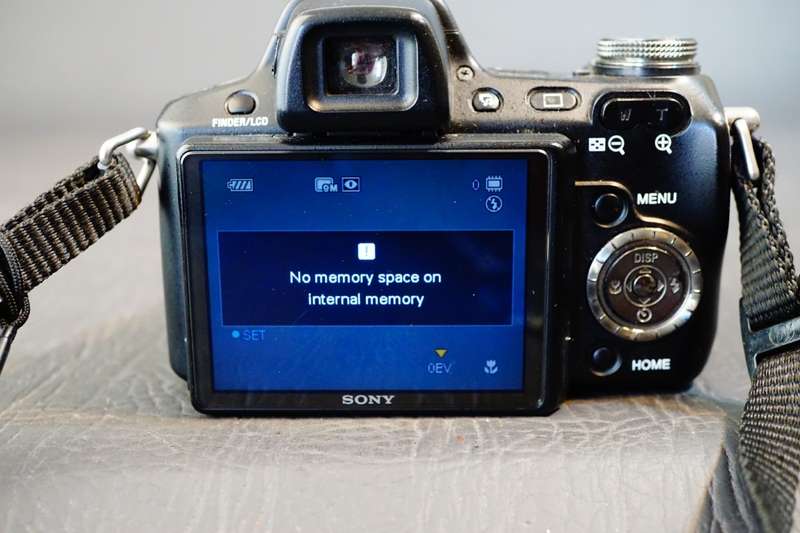 Sony Cyber-shot DSC-H50 Compact Bridge Digital Camera 9MP CCD 15x Zoom **Good Condition**