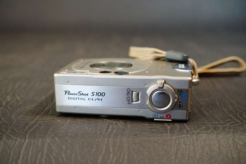 Canon Powershot S100 Digital ELPH 2.1 MP Camera
