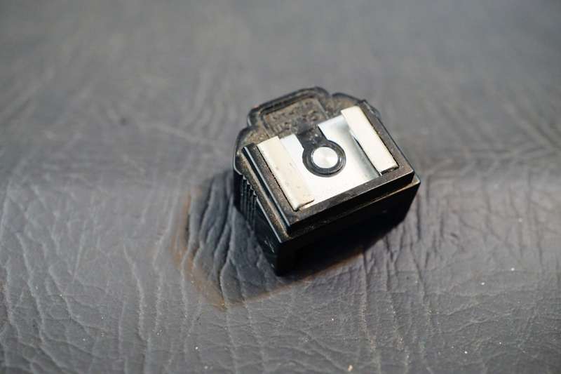 Genuine Canon Flash Coupler D - For original Canon F-1 35mm SLR Cameras **Good Condition**