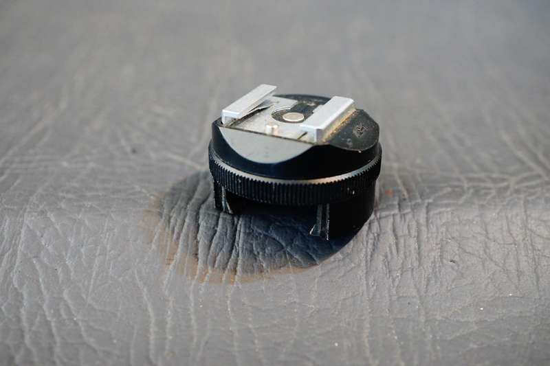 Genuine Nikon AS-1 Flash Coupler Hot Shoe Adapter for F2, F2A, F2AS Cameras  **Good Condition**