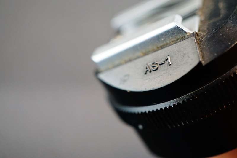 Genuine Nikon AS-1 Flash Coupler Hot Shoe Adapter for F2, F2A, F2AS Cameras  **Good Condition**