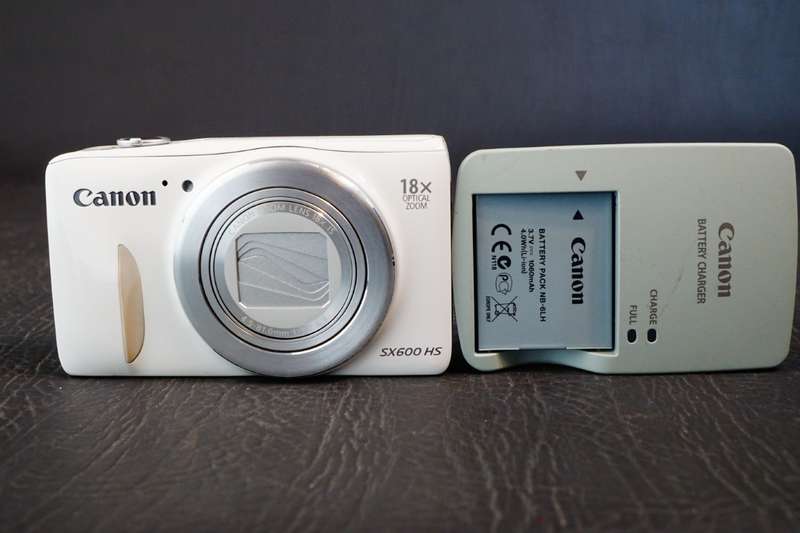 Canon PowerShot SX600 HS 16MP Compact Digital Camera
