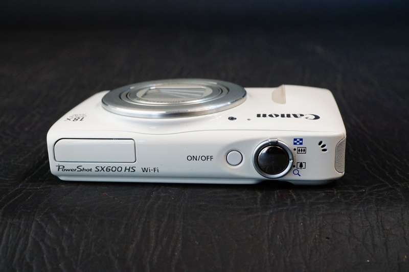 Canon PowerShot SX600 HS 16MP Compact Digital Camera