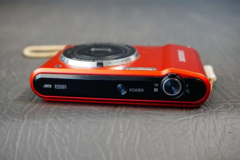 Samsung ES91 - 14.2MP - 5x Zoom - Digital Camera **Great Condition**