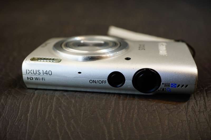 Canon PowerShot ELPH 130 IS / IXUS 140 16.0MP Digital Camera