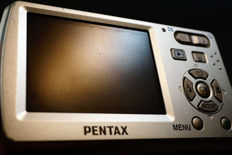 Pentax Optio E60 10.1MP Compact Digital Camera uses AA Batteries  **Good Condition**