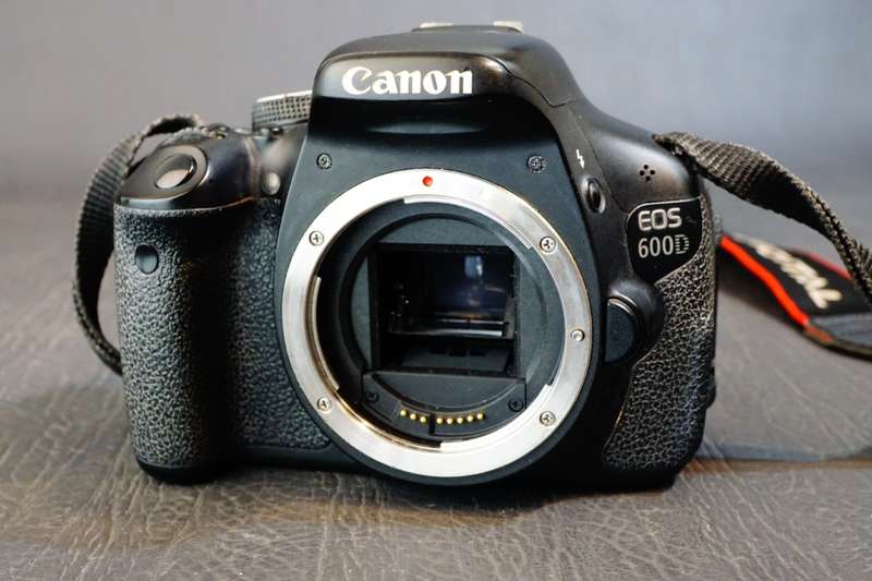 Canon EOS 600D / Rebel T3I 18.0MP Digital SLR Camera Body **Great Condition**