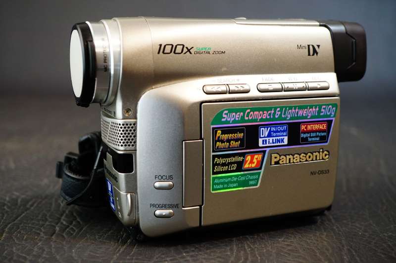 Panasonic NV-DS33 Mini DV Tape Digital Video Camera + Accessories & Bag **Great Condition**