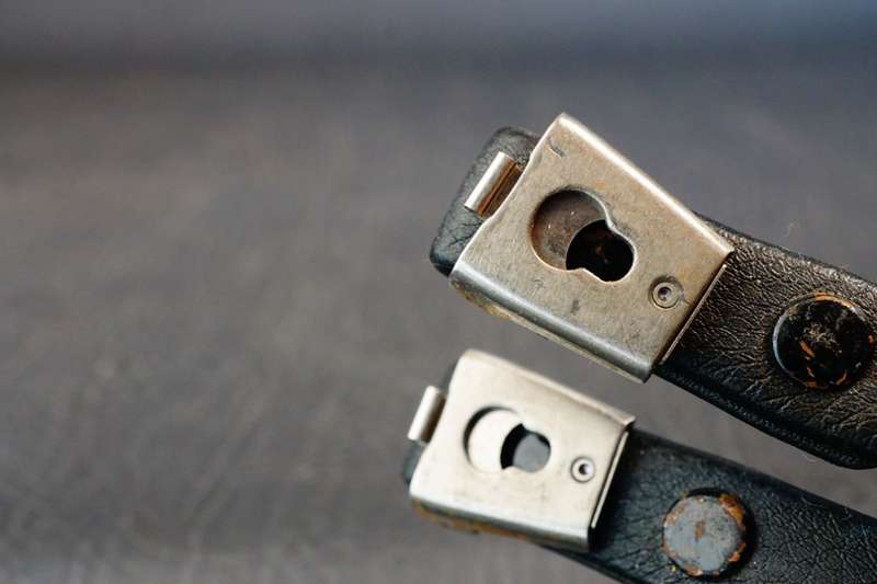 Mamiya Genuine Neck Shoulder Strap With Lugs For RB67 RZ67 M645 **Good Condition**