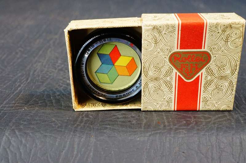 Rollei Franks & Heidecke RI/Bay 1 - Gelb-Hell Light Yellow Filter w/ Case and Box **Great Condition*