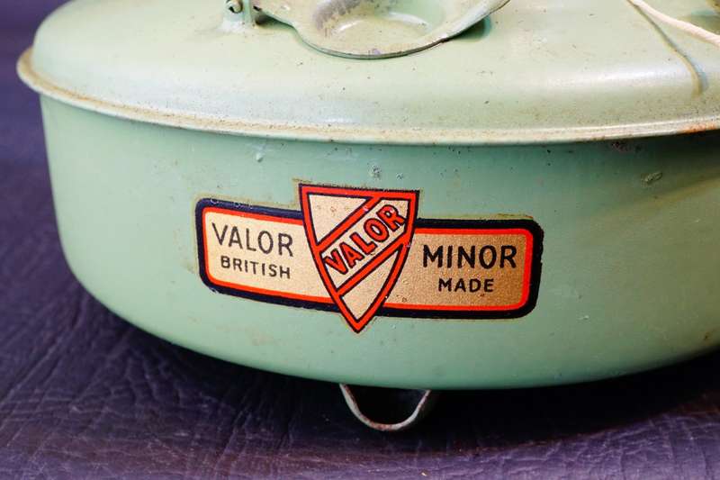 Vintage Valor Laurel Paraffin Cooker - England - Marked AFRIKAANS and English **Great Condition**