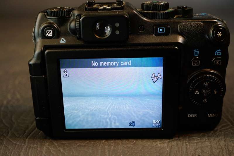 Canon PowerShot G12 10.0MP Compact Digital Camera with Leather Case **Good Condition**