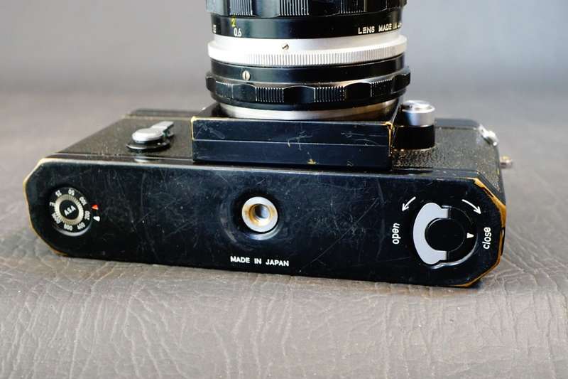 **Black Paint** Nikon F 35mm SLR with Plain Prism Finder and Nikkor 50mm F2 Lens **Good Condition**