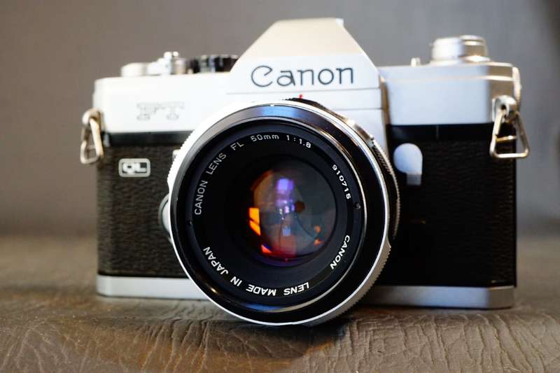 Canon FT 35mm SLR Camera with Canon FL 50mm F1.8 Lens  **Great Condition**