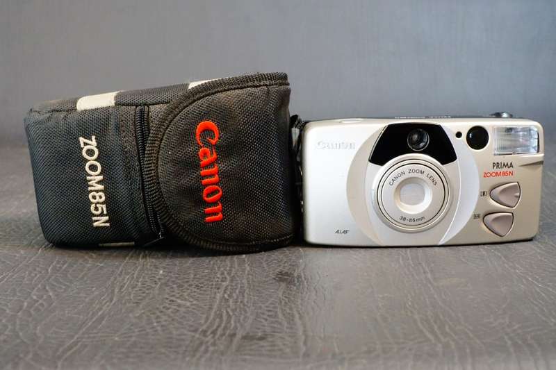 CANON Prima Zoom 85 N 35mm Point and Shoot AF Film Camera with 38-85mm Zoom Lens **Great Condition**
