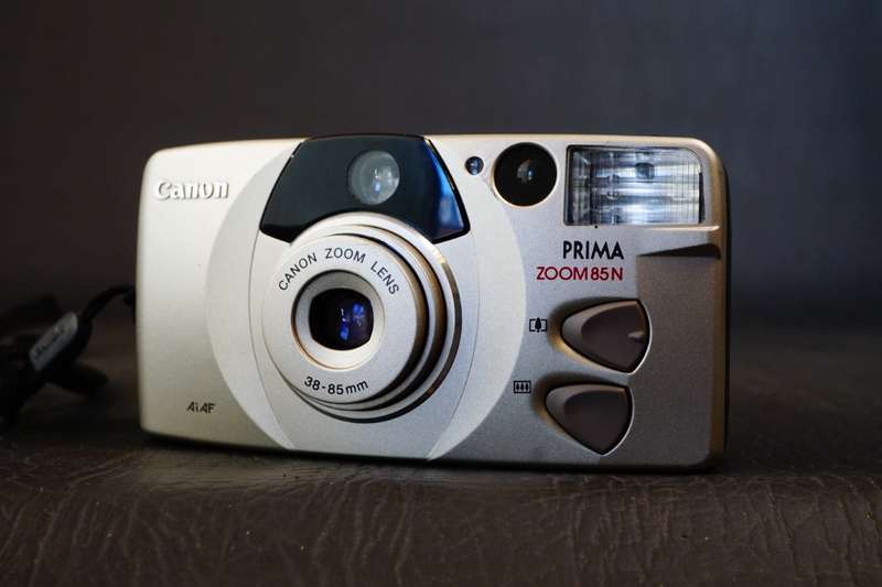 CANON Prima Zoom 85 N 35mm Point and Shoot AF Film Camera with 38-85mm Zoom Lens **Great Condition**