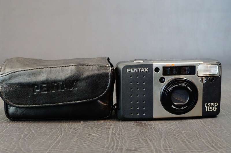 Pentax ESPIO 115G 35mm Point and Shoot AF Film Camera with 38-115mm Zoom Lens **Great Condition**