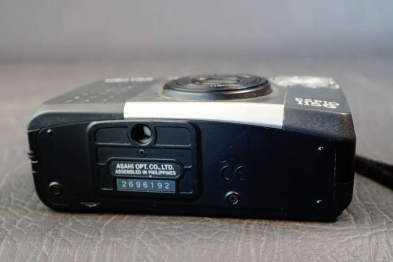 Pentax ESPIO 115G 35mm Point and Shoot AF Film Camera with 38-115mm Zoom Lens **Great Condition**
