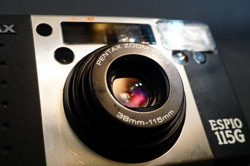 Pentax ESPIO 115G 35mm Point and Shoot AF Film Camera with 38-115mm Zoom Lens **Great Condition**