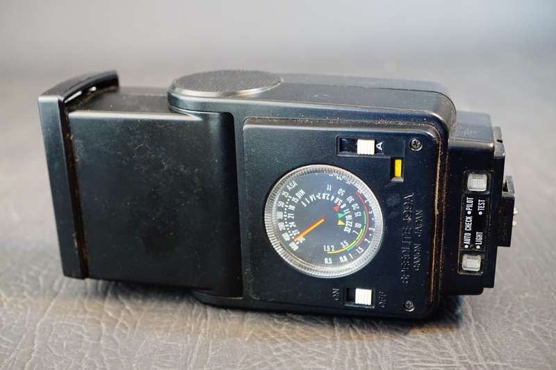 Canon Speedlite 199A Shoe Mount Flash with Diffuser for Canon A Series Cameras  **Good Condition**