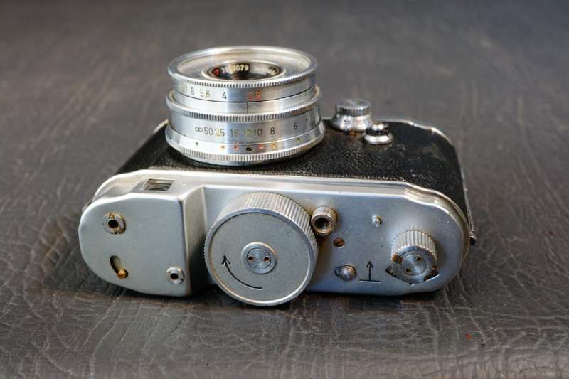 Robot II 35mm Half Frame Camera with Xenar 38mm F2.8 Lens  **Good Condition**