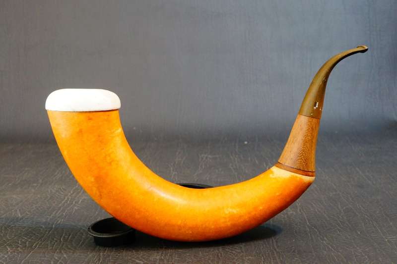 Calabash Meerschaum Pipe Made in Tanzania **Good Condition**
